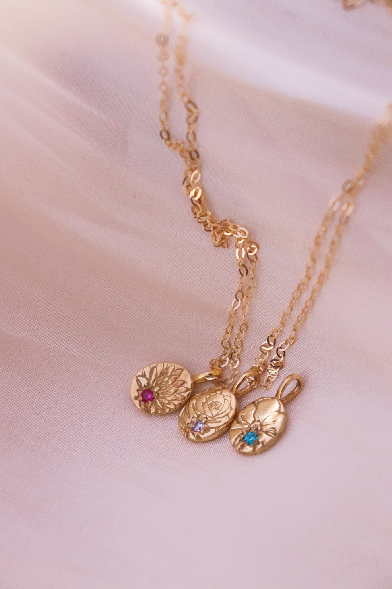 Birthflower & birthstone necklace