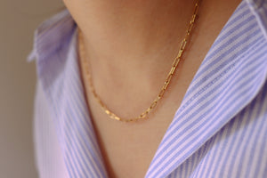 Staple chain necklace