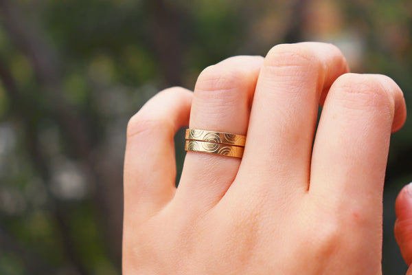 Lucky rainbow band ring