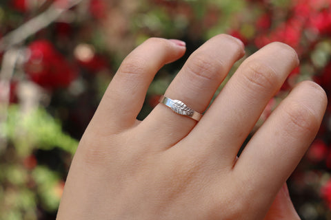 Single Leaf ring