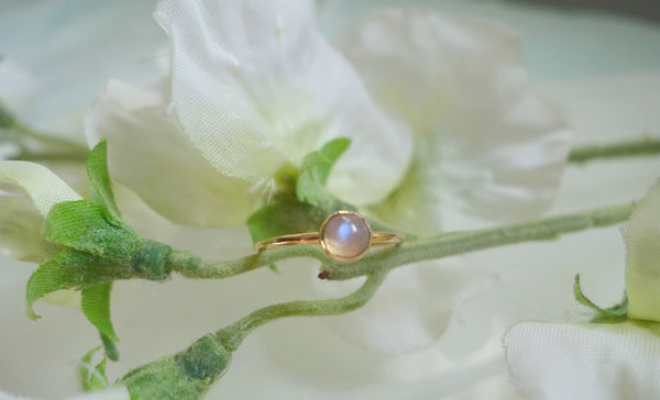 Clair Moonstone Ring